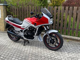 Honda vf 1000f - 8