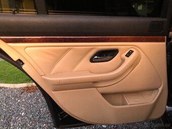 BMW e39 - interiér - 8