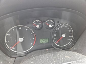 Ford Focus - 8