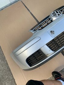predni naraznik vw golf v 5 stribrny maska LA7W - 8