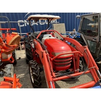Malotraktor Yanmar s čelním nakladačem - 8