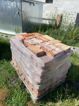 Očistěné cihly cca 5000ks - 8