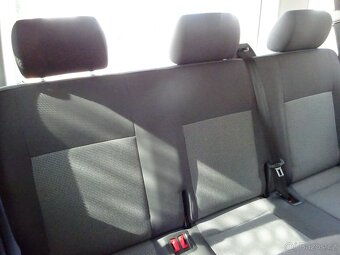 Volkswagen Caravelle 2,0TDi-9 MÍST - 8