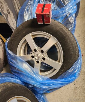 Kia sportage 2018 kola 215/70/16 - 8