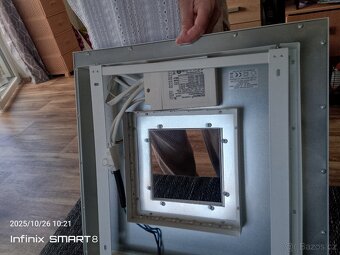 Moderní lustr s barevným osvětlením RGB - 8