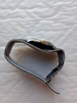 Staré, funkční, vojenské Sviss hodinky- Metro - 8