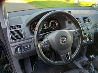 VOLKSWAGEN TOURAN 2,0 103 Kw - 8