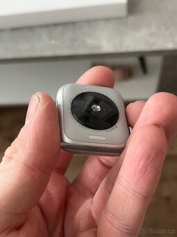 Apple Watch SE 2.generace - 8
