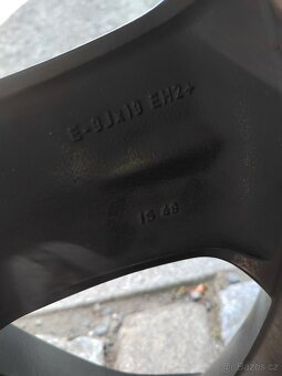 Prodám orig alu 19 BMW x5 x6 E70 e71 5x120 - 8