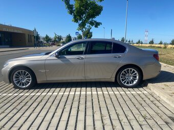 BMW 740D - 8