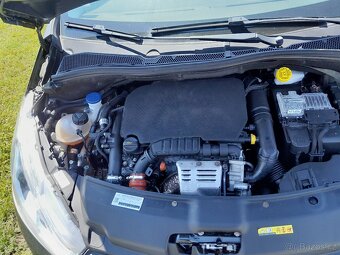 Peugeot 208 1.2 81 KW Panorama,kamera,serviska - 8