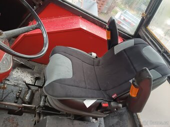 Traktor Zetor - 8