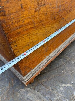 Velka dřevěná truhla - 8