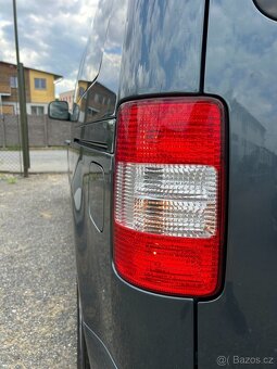 VW CADDY 1.6 75KW 2008 DIGI KLIMA VYHŘÍVANÉ SEDADLA 7 MÍST - 8