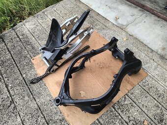 Náhradní díly Cbr 1000rr 2004-05 - 8