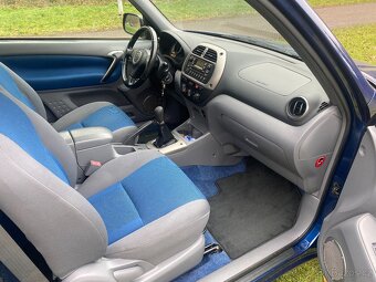 TOYOTA RAV4 1.8 i - 8