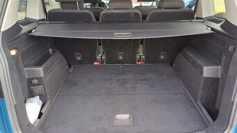VW Touran 2.0TDI 110kW DSG Highline 1.maj-NEHAV-ČR-DPH - 8
