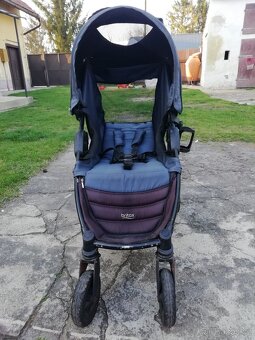 Kočárek Britax - 8
