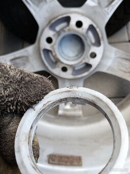 Pěkná zimní 16" al kola Toyota, Honda, Nissan, Škoda 4x100 - 8