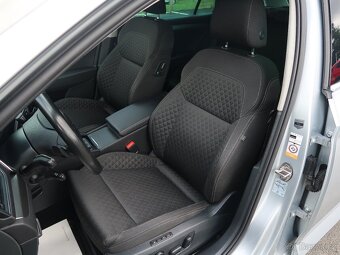 Škoda Superb 2.0TDi,110kW,Style,Serv.kn,kamera,navi - 8