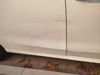 Peugeot 301benzin 1,2 rok 2014 najeto pouze 65000 původ ČR - 8