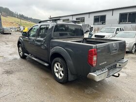 nissan navara - 8