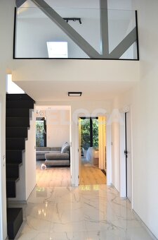 Mezonetový nový byt 4+kk, 115m2, terasa 17m2, kóje 7m2, dvě - 8