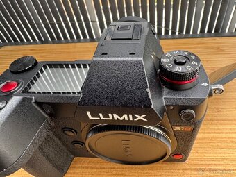 Panasonic Lumix S1H – fullframe video bezzrcadlovka – TOP st - 8