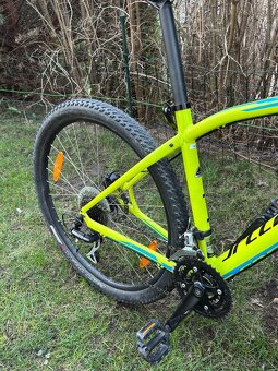 Horské kolo Specialized M/17.5 - 8