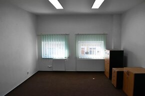 Pronájem objektu skladové prostory, kanceláře, 250m2 - 8