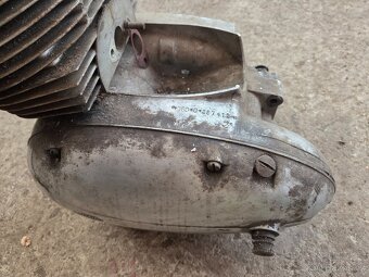 Motor Jawa 350 panelka typ 360 - 8