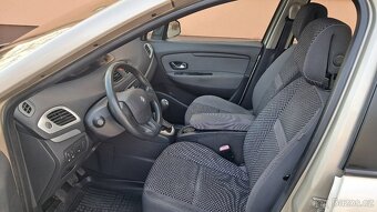 Renault Scénic, 1.6i / 81KW - 8