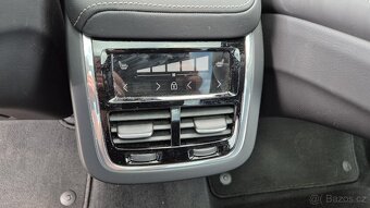 VOLVO XC60 2.0 AWD aut. Ultimate Black Edition - 8