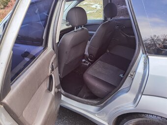 Ford focus 1.6 - 8