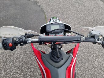 Husqvarna WR 250 2T - 8