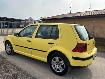 VW Golf IV 1.6 i - 8