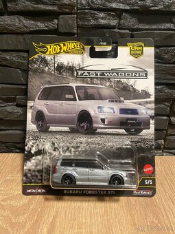 Hot Wheels elite 64 + premium - 8