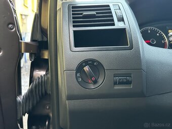 Volkswagen MULTIVAN  2.0TDI 103kW  7.Míst r.v.2009 - 8