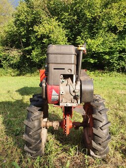 Kultivátor Mountfield MS 07 s vozíkem a sekačkami - 8