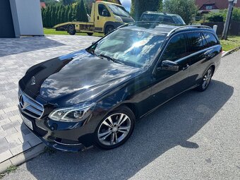 Prodám Mercedes E 220 4x4 provoz 2017 automat - 8