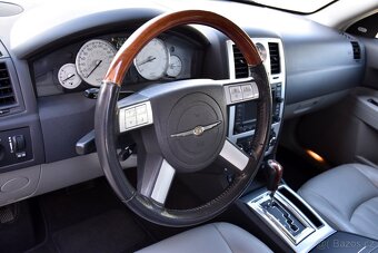 Chrysler 300C 5.7 V8 HEMI TOURING,KŮŽE,XEN,ALU20,KLIMA,TEMP - 8