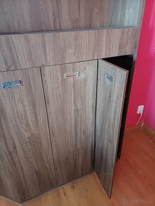 Skříň včetně akvaria - 8