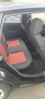 Ford fiesta - 8