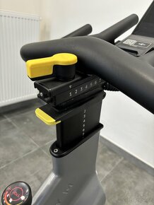 Technogym - Group Cycle Connect - LED displej - 8