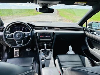 Volkswagen Passat 2.0 BiTDI R-Line 176KW B8 - 8