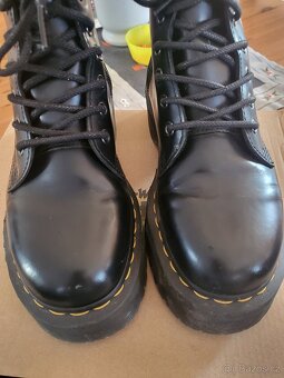 Boty na platformě Dr.Martens Jada - 8
