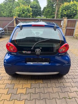 Toyota AYGO 1,0 i. 5 dveří - 93.000 KM - 8