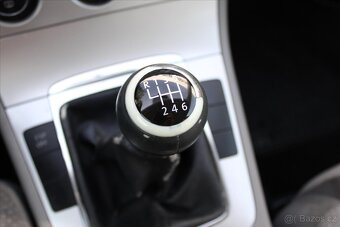 Volkswagen Passat 2.0 TDI COMFORT ČR (2008) - 8