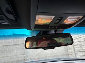 Dodge Challenger - 8