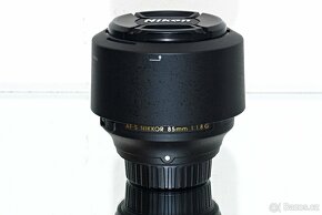 Nikon AF-S Nikkor 85mm 1:1,8G TOP STAV - 8